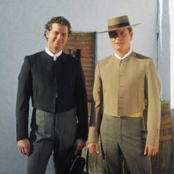 Alternative view of CHAQUETILLA CAMPERA