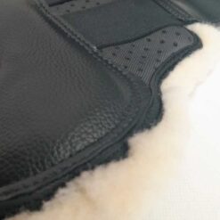 Alternative view of Protector de neopreno perforado y borreguillo (par)
